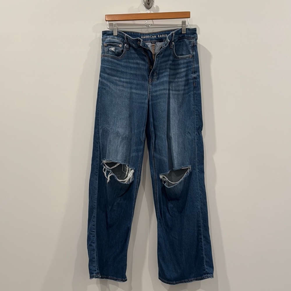 American Eagle Outfitters Blue Boyfriend Jeans Distressed